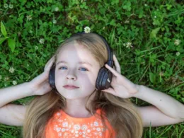Jakie audiobooki warto puszczać swoim dzieciom