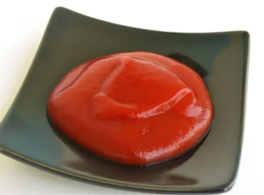 plama z pomidorów